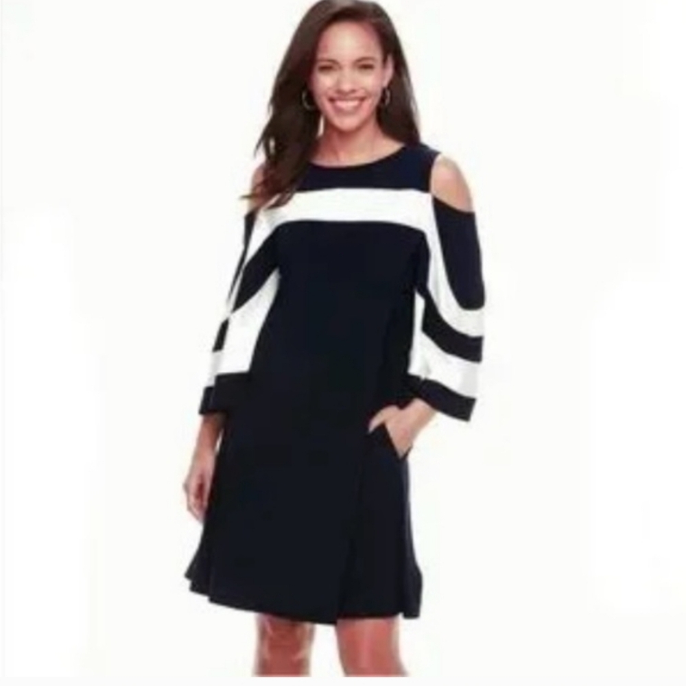 NINA LEONARD BELL SLEEVE COLD SHOULDER DRESS WITH POCKETS SMALL